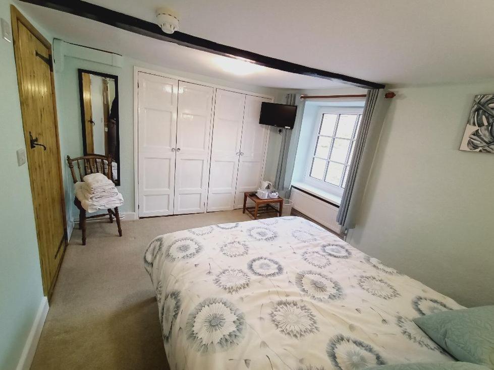 The Harp Inn Glasbury Екстериор снимка