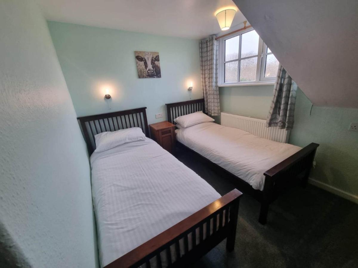 The Harp Inn Glasbury Екстериор снимка