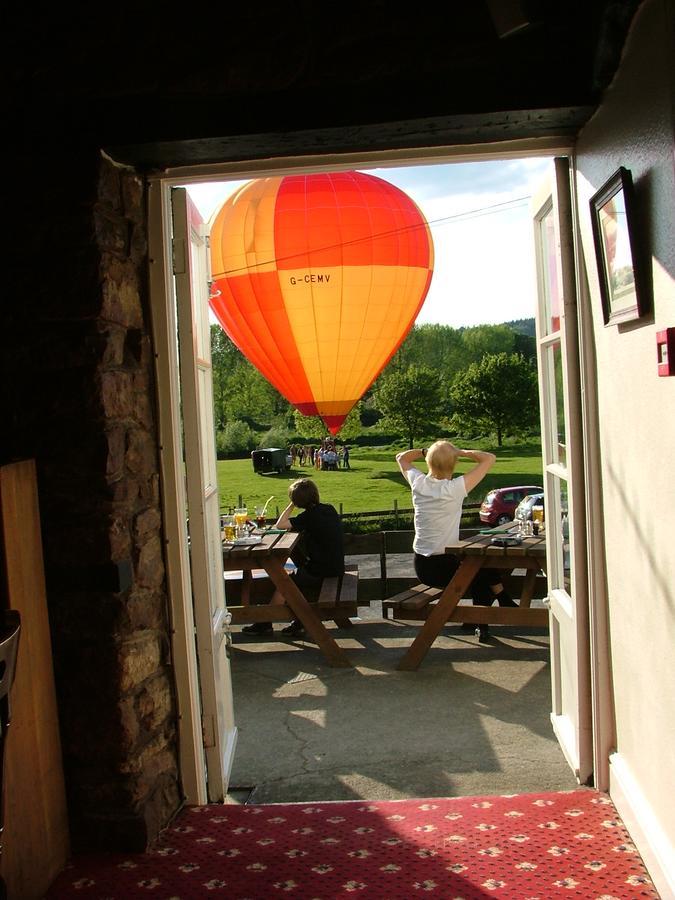 The Harp Inn Glasbury Екстериор снимка