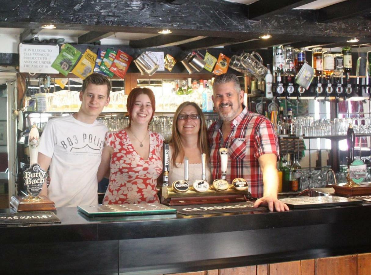 The Harp Inn Glasbury Екстериор снимка